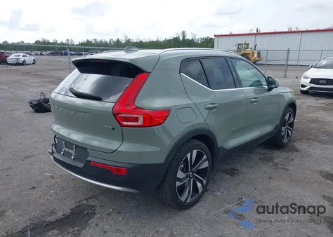 2023 Volvo Xc40 B5 Plus Bright Theme из США, поврежденный, VIN YV4L12UN2P2099041